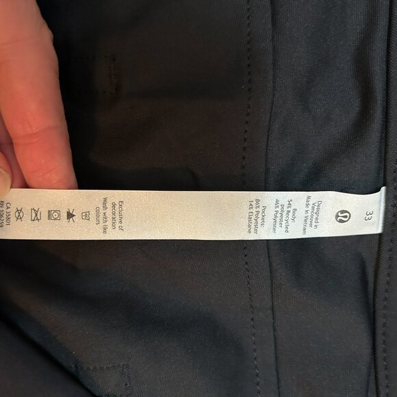 Lululemon NWT Women's Black City Sleek Utilitech Extra-Wide-Leg Pants Size 33 - Picture 5 of 5